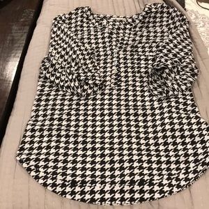 41 Hawthorn Houndstooth Blouse